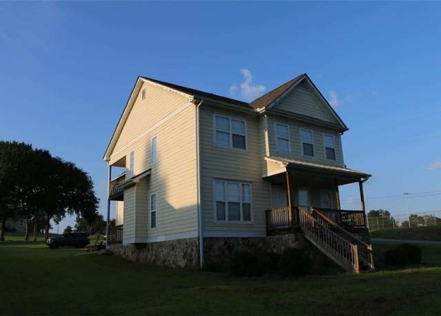 Property at 309 Williford St, Commerce, GA 30529, 3 beds, 2.5 baths