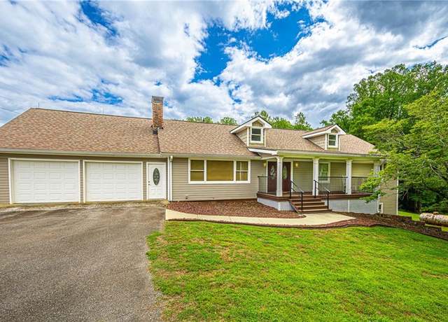Property at 165 Porter Springs Rd, Dahlonega, GA 30533, 5 beds, 3 baths