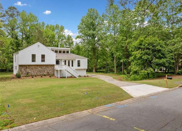 Property at 2920 Alberta Dr, Marietta, GA 30062, 3 beds, 2.5 baths