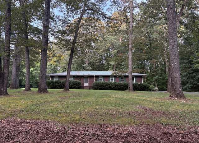 Property at 192 Saxon Ct, Canton, GA 30114, 3 beds, 2 baths