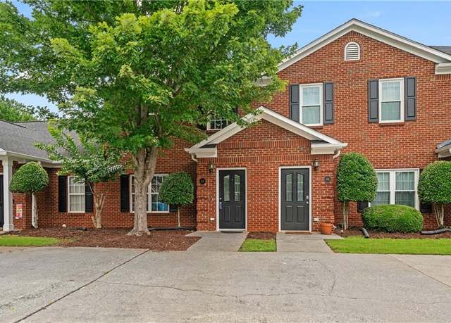 Property at 618 Manor Way, Cartersville, GA 30120, 2 beds, 2.5 baths