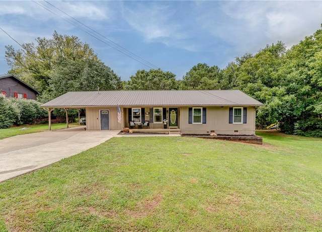 Property at 571 N Marble St, Rockmart, GA 30153, 3 beds, 1 bath