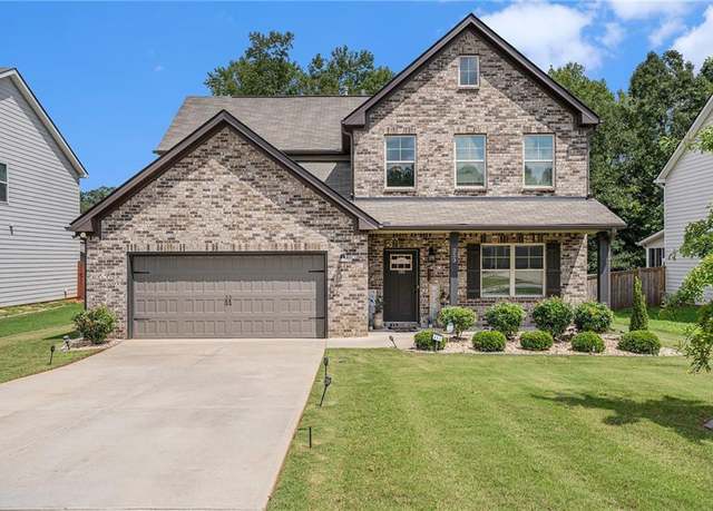 Property at 253 Villa Grande Dr, Locust Grove, GA 30248, 4 beds, 3.5 baths