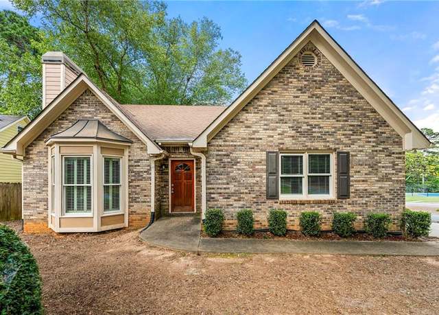 Property at 100 Whisperwood Ln NW, Marietta, GA 30064, 3 beds, 2.5 baths