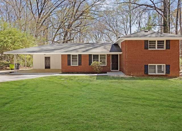 Property at 6200 Ward Rd, Union City, GA 30291, 4 beds, 2 baths
