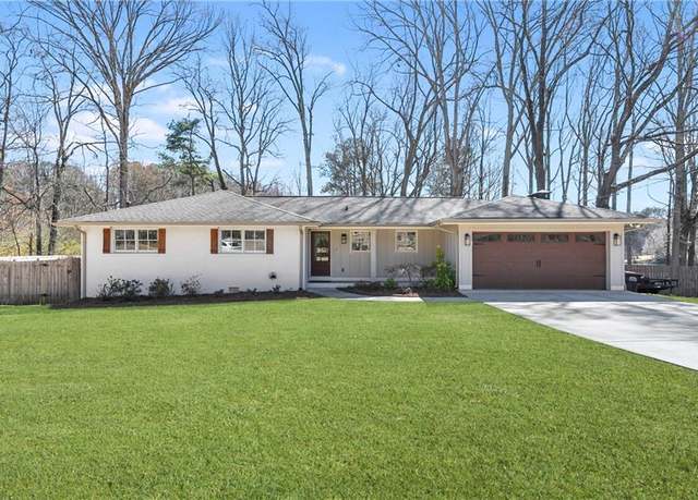Property at 4304 Lake Laurel Dr SE, Smyrna, GA 30082, 3 beds, 2 baths