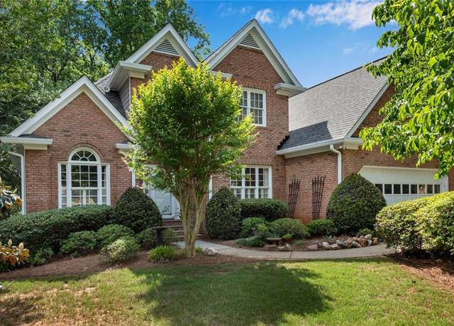 Property at 2350 Shore View Way NW, Suwanee, GA 30024, 4 beds, 2.5 baths