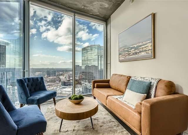 Property at 3324 Peachtree Rd NE #2118, Atlanta, GA 30326, 2 beds, 2 baths