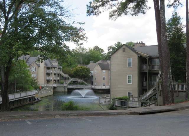Property at 1101 Mill Pond Dr SE, Smyrna, GA 30082, 2 beds, 2 baths