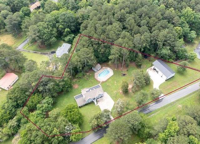 Property at 76 Vaughn Rd NE, Cartersville, GA 30121, 5 beds, 4 baths