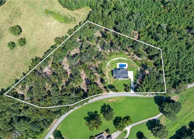 Property at 4969 Cagle Rd, Lula, GA 30554, 8 beds, 6 baths