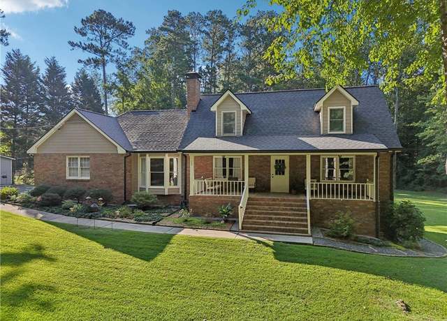 Property at 159 Level Creek Rd, Buford, GA 30518, 4 beds, 2.5 baths