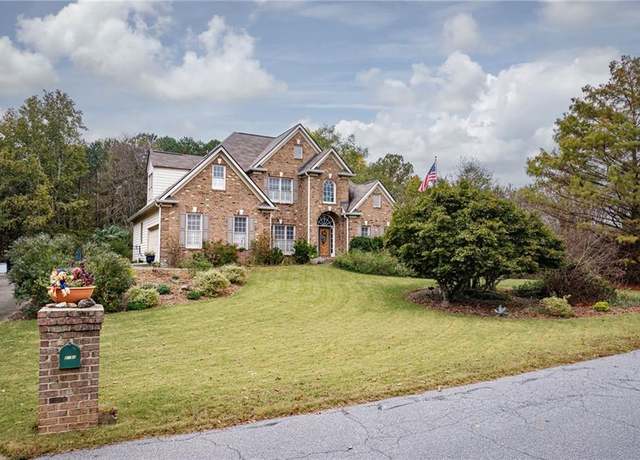Property at 2194 NE Indian Shoals Dr, Loganville, GA 30052, 4 beds, 3.5 baths