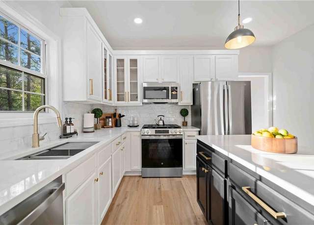 Property at 139 Thunder Ridge Ln, Acworth, GA 30101, 5 beds, 3.5 baths