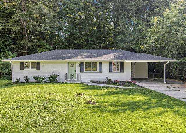 Property at 1595 Moncrief Cir, Decatur, GA 30033, 3 beds, 2 baths