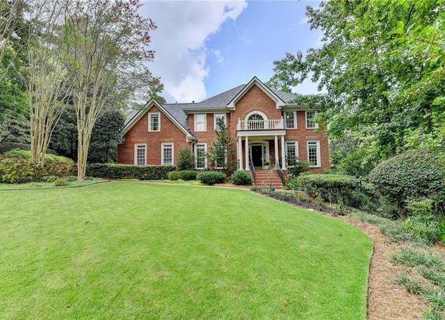 Property at 2911 Knob Hill Dr SE, Atlanta, GA 30339, 5 beds, 4.5 baths