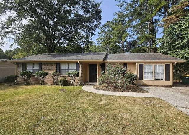 Property at 255 Bellwood Ln, Riverdale, GA 30274, 3 beds, 2 baths