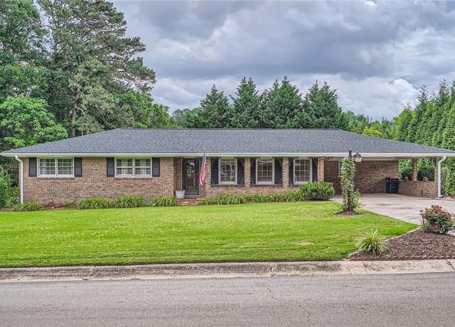 Property at 5478 Janice Ln, Stone Mountain, GA 30087, 3 beds, 2 baths
