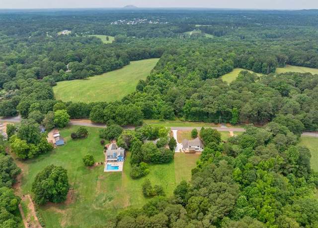 Property at 4444 Cannon Rd SW, Loganville, GA 30052, 3 beds, 2 baths