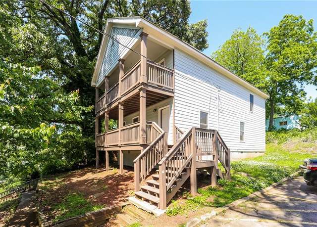 Property at 1112 Smith St, Atlanta, GA 30310, 3 beds, 3 baths