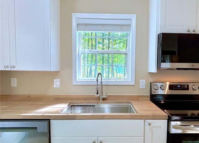 Property at 413 Old Brock Rd, Rockmart, GA 30153, 3 beds, 1.5 baths
