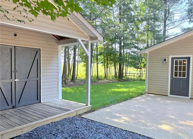 Property at 413 Old Brock Rd, Rockmart, GA 30153, 3 beds, 1.5 baths