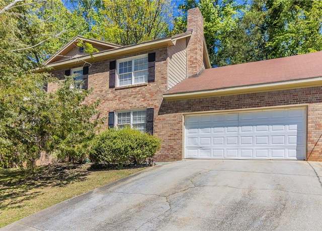 Property at 6330 Phillips Pl, Lithonia, GA 30058, 4 beds, 2.5 baths