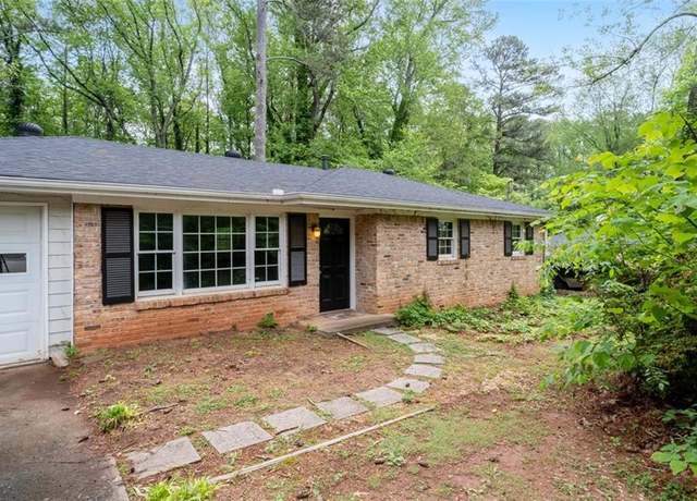 Property at 980 Oakton Dr SW, Marietta, GA 30060, 3 beds, 2 baths
