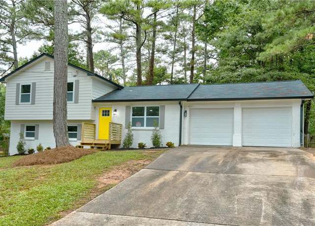 Property at 2592 Candler Woods Dr, Decatur, GA 30032, 4 beds, 2 baths