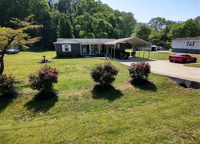 Property at 1517 Cave Spring Rd SW, Rome, GA 30161, 3 beds, 1 bath