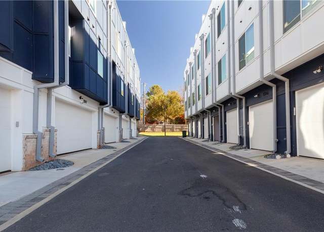 Property at 1606 Rock Dam Dr #11, Atlanta, GA 30317, 2 beds, 2.5 baths