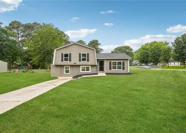 Property at 1915 North Rd, Snellville, GA 30078, 4 beds, 2 baths