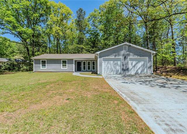 Property at 1665 Dunbarton Dr, Lithonia, GA 30058, 3 beds, 2 baths