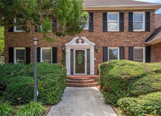 Property at 2405 Old Salem Rd SE, Conyers, GA 30013, 4 beds, 3 baths