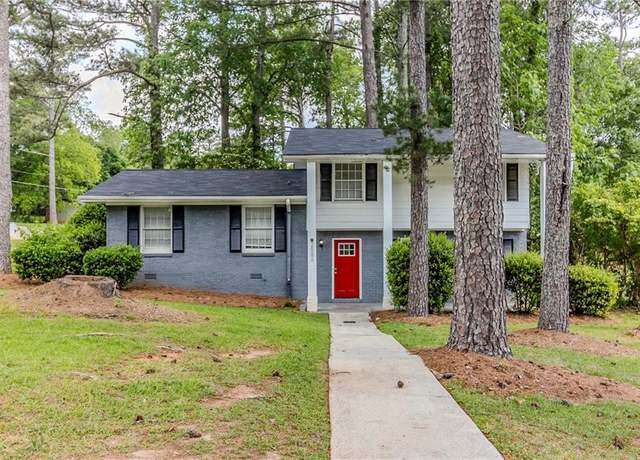 Property at 2586 Williamsburg Dr, Decatur, GA 30034, 4 beds, 2 baths