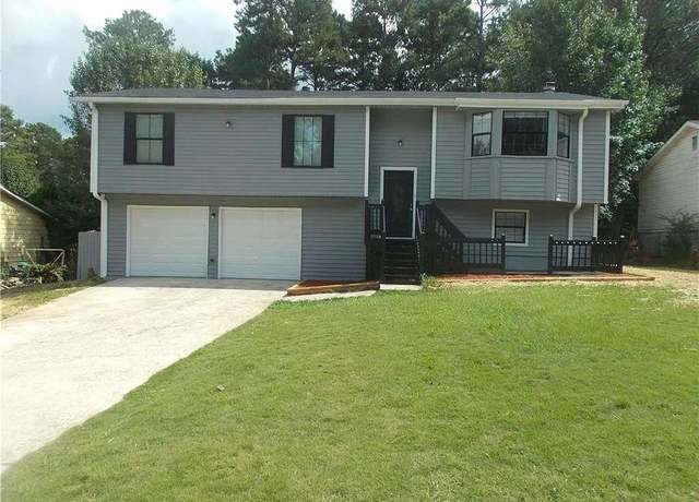 Property at 2845 Woodhollow Ln, Jonesboro, GA 30236, 3 beds, 2.5 baths