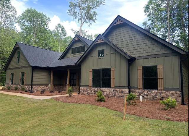 Property at 381 Chattahoochee Glen Rd, Clarkesville, GA 30523, 4 beds, 3 baths