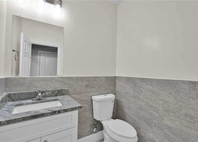 Property at 250 Stonecreek Pkwy, Covington, GA 30016, 4 beds, 5.5 baths
