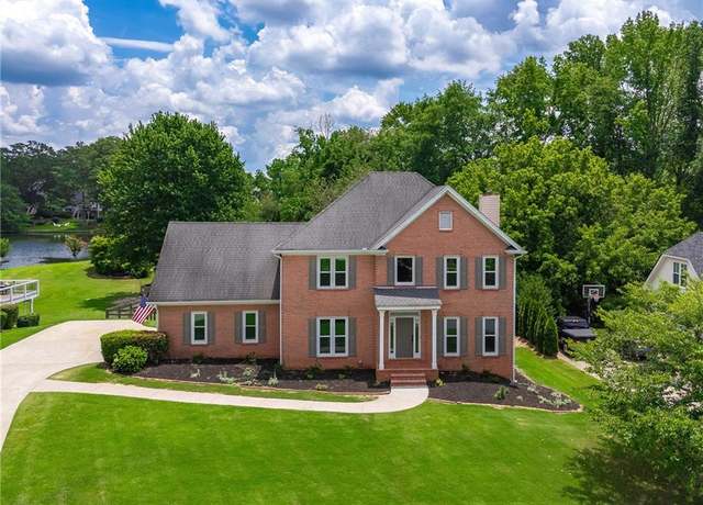Property at 645 Briars Bnd, Alpharetta, GA 30004, 6 beds, 4.5 baths