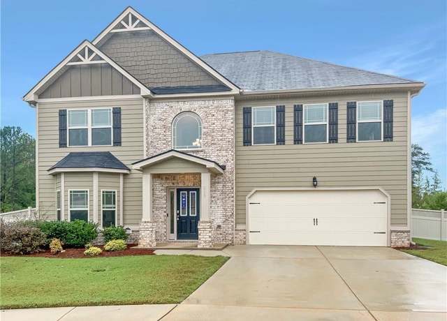 Property at 210 Brookview Dr, Newnan, GA 30265, 4 beds, 2.5 baths