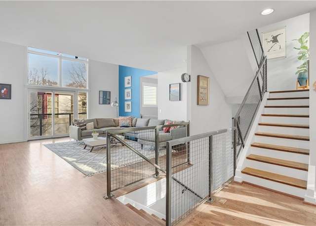 Property at 1376 Stirling Cir NW, Atlanta, GA 30318, 2 beds, 2.5 baths