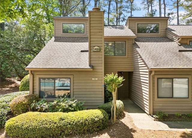 Property at 1401 Parkaire Xing, Marietta, GA 30068, 2 beds, 2.5 baths