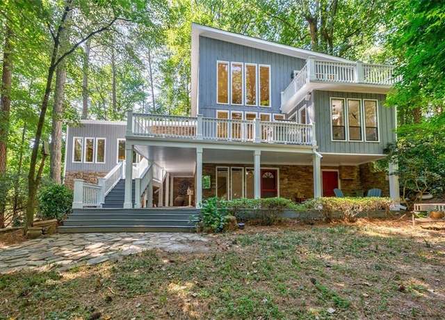Property at 1611 Malfre Ln, Dunwoody, GA 30338, 4 beds, 3 baths