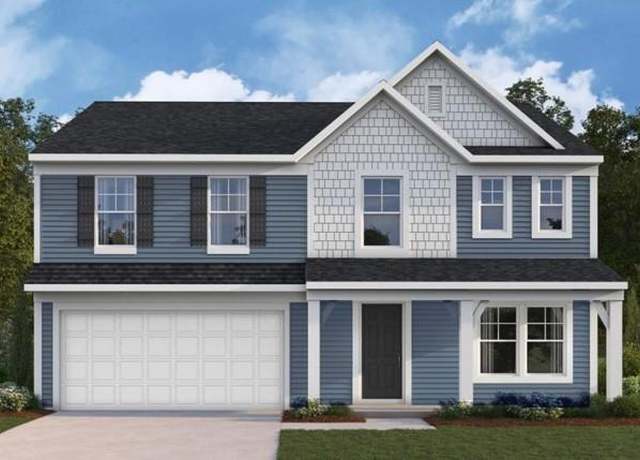 Property at 983 Crystal Lake Pkwy, Hoschton, GA 30548, 5 beds, 3 baths