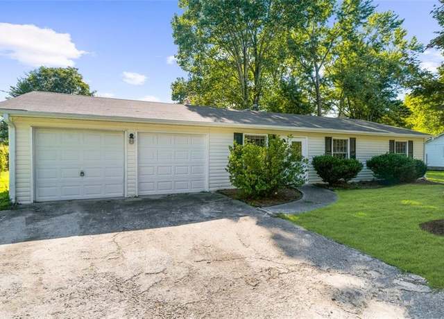Property at 1874 North Rd, Snellville, GA 30078, 3 beds, 2 baths