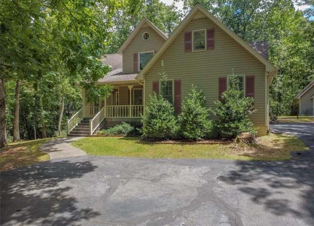 Property at 321 Conasauga Dr, Cleveland, GA 30528, 3 beds, 2.5 baths