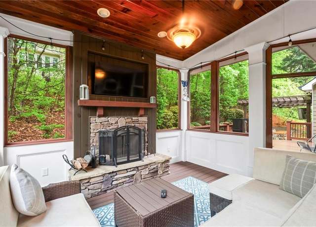 Property at 5729 Brookstone Walk NW, Acworth, GA 30101, 6 beds, 4 baths