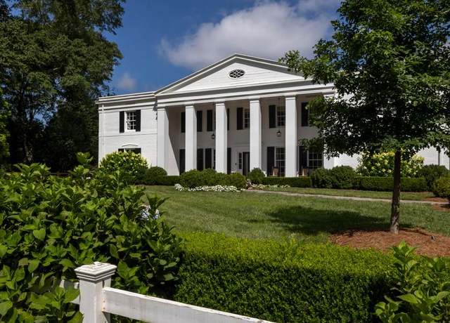 Property at 3200 Arden Rd NW, Atlanta, GA 30305, 5 beds, 4.5 baths