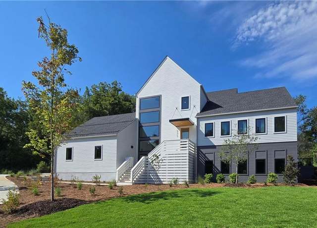Property at 235 Winterberry Way, Roswell, GA 30075, 4 beds, 4.5 baths