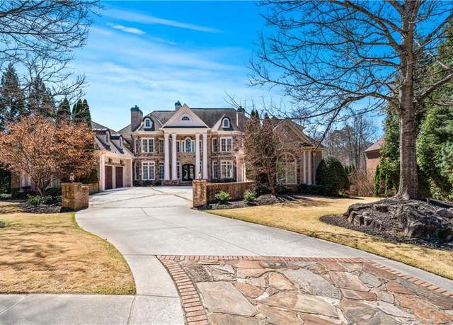 Property at 15938 Manor Club Dr, Alpharetta, GA 30004, 6 beds, 7.5 baths